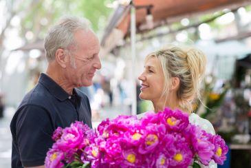 tooth replacement rutland | couple talking
