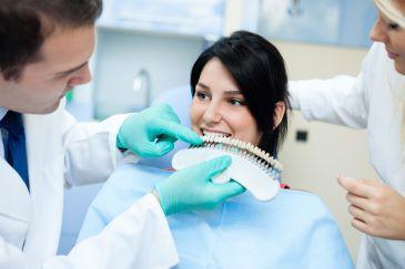 teeth whitening rutland | woman at dentist
